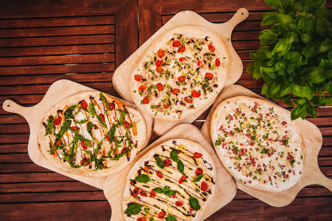 Zugeschnitten Bild Arrangements mit Fallkuchen