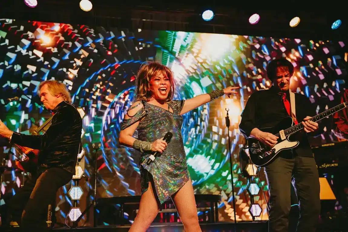 Musik-Dinner-Show Tina at the Castle von Martin Scharff Schloss Heidelberg